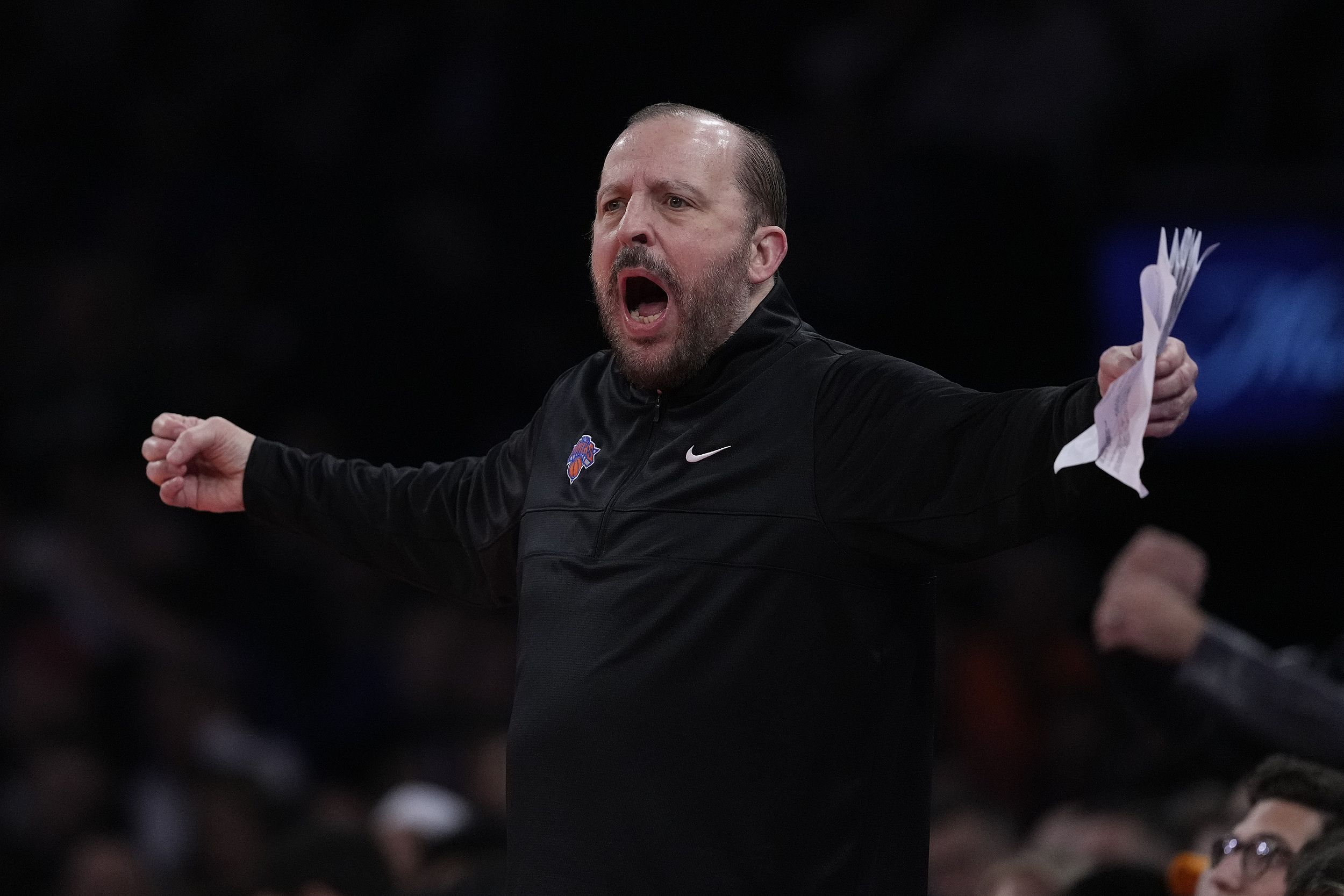 🎤锡伯杜：不认为罗宾逊的脚踝扭伤影响其第四节表现