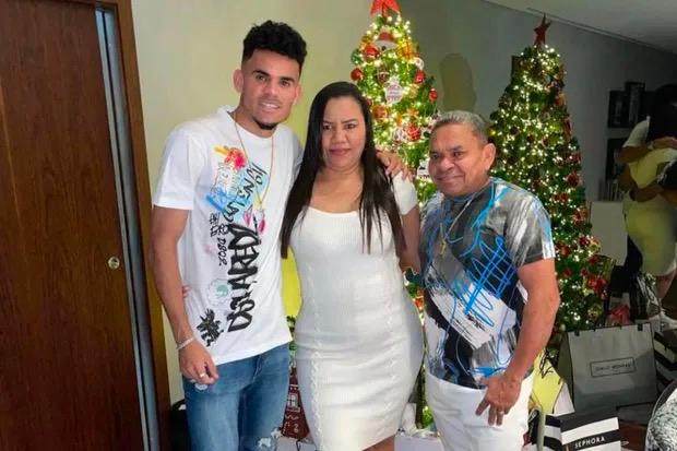 开云体育下载官网-路易斯·迪亚斯父亲还在哥伦比亚，营救出现曙光？